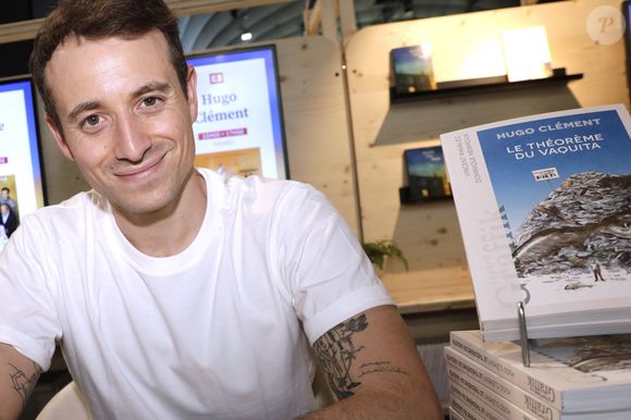 Hugo Clement - Festival du livre de Paris 2024 le 12 avril 2024.
© Cedric Perrin / Bestimage