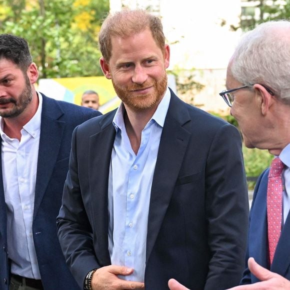 Le prince Harry, duc de Sussex, visite le Centre d'études sur les traumatismes par explosion de l'Imperial College London. © Backgrid UK/ Bestimage