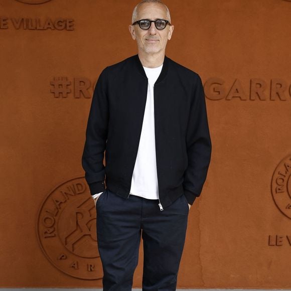 Gad Elmaleh lors des Internationaux de France de Tennis de Roland Garros 2026, à Paris, France, le 7 juin 2026. © Jacovides-Moreau/Bestimage
