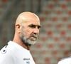 L'acteur y partage son temps entre sa vie de famille et son agence de voyages liée au football, Looking FC.

Eric Cantona et Fabien Barthez - Match des Légendes, la rencontre qui mêle le football et le rugby au profit de l'association de P. Olmeta (ancien gardien de but et co-fondateur de l'association), "Un sourire, un espoir pour la vie" s'est déroulé à Nice à l'Allianz Riviera, le 26 septembre 2022. L'association de P. Olmetta est engagée en faveur des enfants atteints de cancer ou de maladie orpheline. © Bruno Bebert/Bestimage