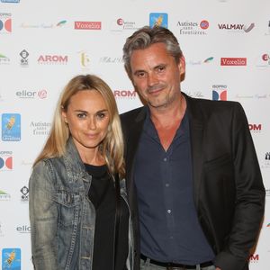 Cécile de Ménibus et son compagnon Thierry - Gala de bienfaisance "Autistes sans frontières 92" à l'hôtel de ville de Levallois-Perret, le 26 mai 2016. © Denis Guignebourg/Bestimage | 00299220