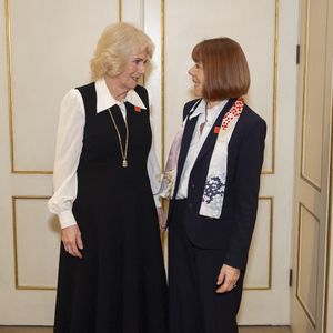 La reine Camilla (à gauche) reçoit Madame Gisèle Pelicot (au centre) et Jean-Loup Agopian (à droite) lors d'une audience à Clarence House à Londres. Date de la photo : lundi 23 février 2026.
Aaron Chown/PA Wire : Aaron Chown/PA Wire