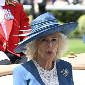 La reine consort d'Angleterre Camilla Parker Bowles - La famille royale d'Angleterre aux courses hippiques "Royal Ascot 2024" à Ascot. Le 19 juin 2024 © Tim Merry / MirrorPix / Bestimage