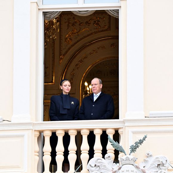 Vivre à Monaco, comme le prince Albert II et son épouse la princesse Charlène, combien ça coûte ?

Le prince Albert II de Monaco et la princesse Charlene ont assisté à la procession, depuis le Palais Princier, dans le cadre des célébrations de la Sainte-Dévote à Monaco.
© Bruno Bebert / Bestimage