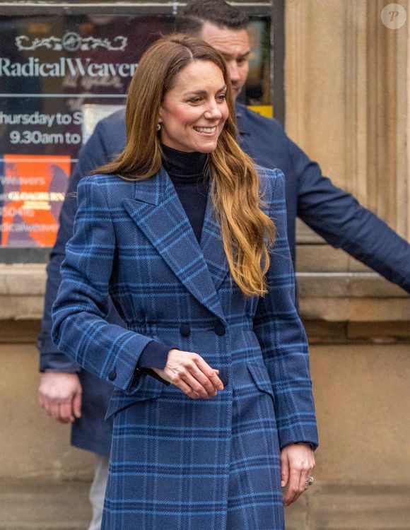 Le prince William (Le prince William, prince de Galles), prince de Galles et Catherine, princesse de Galles (Catherine "Kate" Middleton, princesse de Galles) visitent Radical Weavers, un atelier de tissage à la main et une organisation caritative indépendante au cœur de Stirling, en Écosse. © Backgrid UK/ Bestimage