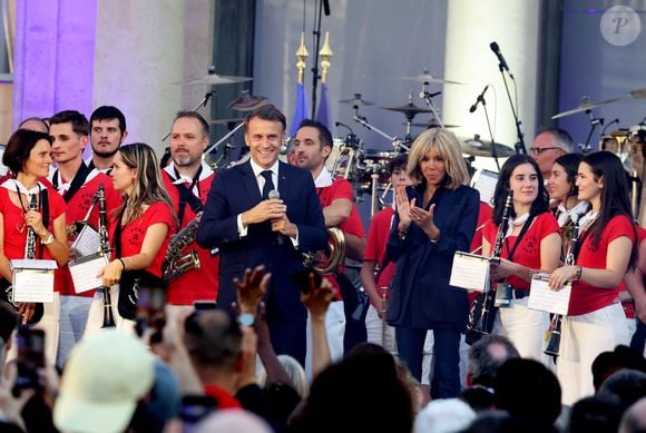 Alors que le traditionnel rendez-vous musical a lieu le 21 juin, Emmanuel et Brigitte Macron ont choisi de devancer la date officielle...

Emmanuel et Brigitte Macron - Réception de la France Music Week au Palais de l'Elysée dans le cadre de la Fête de la Musique à Paris le 20 Juin 2025. © Dominique Jacovides/Bestimage