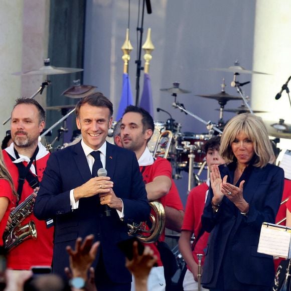 Alors que le traditionnel rendez-vous musical a lieu le 21 juin, Emmanuel et Brigitte Macron ont choisi de devancer la date officielle...

Emmanuel et Brigitte Macron - Réception de la France Music Week au Palais de l'Elysée dans le cadre de la Fête de la Musique à Paris le 20 Juin 2025. © Dominique Jacovides/Bestimage