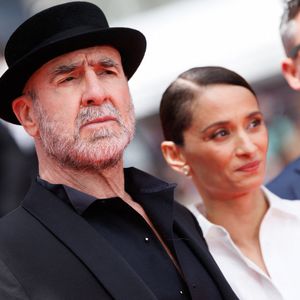 Au micro de RTL, Eric Cantona s'est confié sur un trait de personnalité qu'il partage avec son épouse Rachida Brakni. 

Eric Cantona et sa femme Rachida Brakni - Montée des marches du film « Soudain » lors du 79e Festival international du film de Cannes. © Jacovides-Moreau / Bestimage
