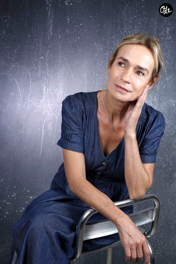 Exclusif - Portraits de Sandrine Bonnaire en marge de l'enregistrement de l'émission « Chez Jordan de Luxe » à Paris, le 2 octobre 2023.