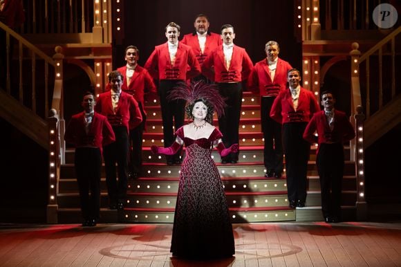 Le rôle-titre est tenu par Caroline O'Connor, star de Broadway et de Londres, qui impressionne par ses talents de chanteuse, de danseuse et de comédienne.
"Hello Dolly" au Lido 2 Paris, jusqu'au 4 février 2025.