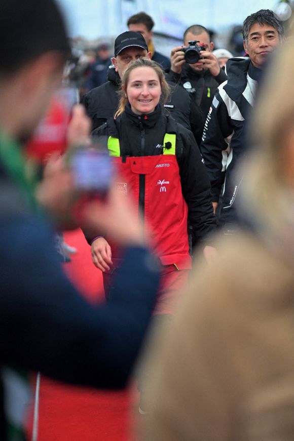 La skipper française Violette Dorange célèbre sur son monocoque Imoca Devenir sa 25e place dans la 10e édition du Vendée Globe, course à la voile en monocoque autour du monde, aux Sables-d'Olonne, dans l'ouest de la France, le 9 février 2025. Photo by Franck Castel/ABACAPRESS.COM