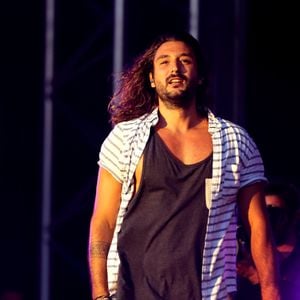 Jérémy Frérot a accueilli la nouvelle de manière "froide" mais compréhensive, acceptant ce choix douloureux sans jamais en tenir rigueur à son partenaire.

Concert d'adieu du groupe "Frero Delavega" (Jeremy Frerot et Florian Delavega) à Bordeaux. Le 10 juin 2017
© Patrick Bernard-Quentin Salinier / Bestimage