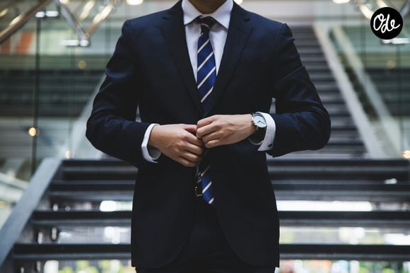 Certains secteurs, notamment ceux liés à l’image, au commerce ou à la relation client, semblent davantage concernés par cette influence. 

Crédit libre de droits : Unsplash