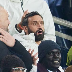 Cyril Hanouna - Célébrités assistent au match de Ligue des champions entre le PSG et Manchester City (4-2) au Parc des Princes à Paris le 22 janvier 2025. © Cyril Moreau/Bestimage