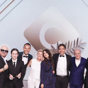 Exclusif - Adil Rami, Marc Cerrone, Christine and the Queens, Mohamed Bouhafsi, Anne-Elisabeth Lemoine, Géraldine Nakache, Patrick Cohen, Pierre Lescure, Bertrand Chameroy sur le plateau de l'émission "C à vous" lors du 78ème Festival International du Film de Cannes, France, le 23 mai 2025. © Jack Tribeca/Bestimage