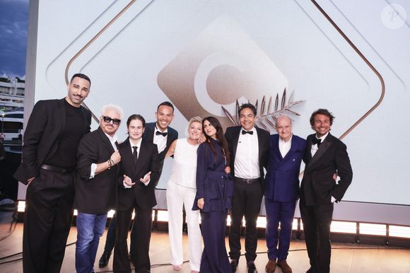 Exclusif - Adil Rami, Marc Cerrone, Christine and the Queens, Mohamed Bouhafsi, Anne-Elisabeth Lemoine, Géraldine Nakache, Patrick Cohen, Pierre Lescure, Bertrand Chameroy sur le plateau de l'émission "C à vous" lors du 78ème Festival International du Film de Cannes, France, le 23 mai 2025. © Jack Tribeca/Bestimage
