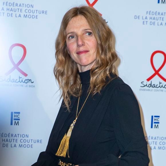 Sandrine Kiberlain lors du photocall de la 18ème édition du "Dîner de la mode du Sidaction" au Pavillon Cambon Capucines - Potel et Chabot à Paris, France, le 23 janvier 2020. © Olivier Borde/Bestimage
