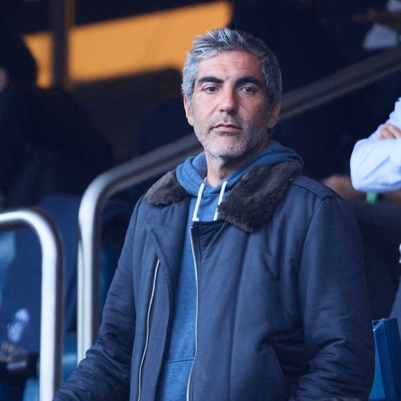 Placé en garde à vue le lendemain matin, l'acteur qui fêtera vendredi ses 51 ans avait été mis en examen pour viol
Ary Abittan - Célébrités dans les tribunes du match de Ligue 1 Uber Eats "PSG-Toulouse" (1-3) au Parc des Princes à Paris le 12 mai 2024. © Cyril Moreau/Bestimage