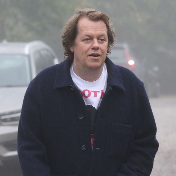 Alors que Tom Parker-Bowles, son fils, a publié le livre "Les Recettes de la couronne", il en a dit un peu plus sur le régime culinaire de la reine. 

Tom Parker-Bowles a fait une lecture - 21 September 2024.