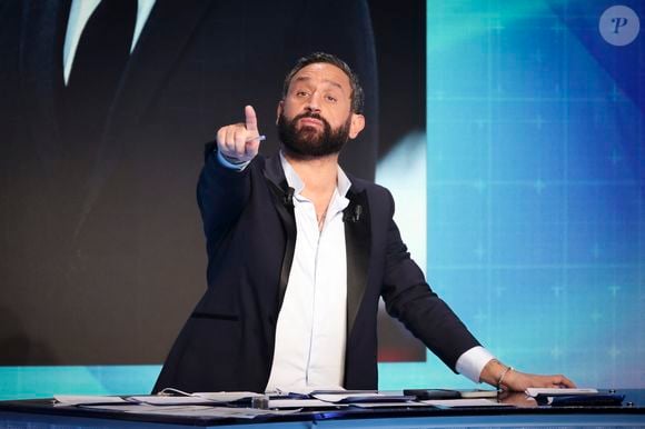 Exclusif - Cyril Hanouna, sur le plateau de l’émission « TPMP » présentée par C.Hanouna et diffusée en direct sur C8, Paris, France, le 11 février 2025. © Jack Tribeca / Bestimage