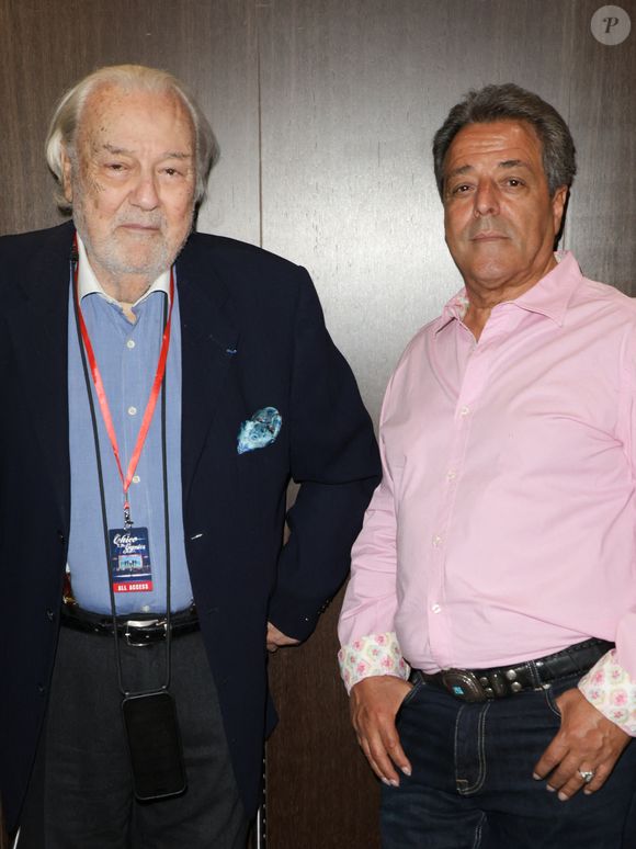Exclusif - Norbert Saada et Chico Bouchikhi - People au concert de Chico & The Gypsies qui célèbrent 45 ans de carrière au Palais des Congrès avec un concert symphonique inédit le 24 mai 2025. Portés par 80 musiciens et des invités prestigieux, leurs tubes cultes ont résonné dans une version grandiose, entre rumba, flamenco et symphonie.
© Guirec Coadic / Bestimage
