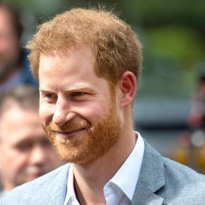 Le prince Harry se déplace à La Haye quelques jours après la naissance de son premier enfant Archie pour une conférence pour la prochaine compétition Invictus Games qui se déroulera aux Pays-Bas. © Backgrid USA / Bestimage