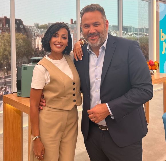 "Nouvelle saison, nouvelles responsabilités", s'est-elle réjouie au travers de son clavier "Retrouvez moi tous les vendredis dans Bonjour La Matinale TF1 aux côtés de Bruce Toussaint & toute l’équipe pour ma nouvelle chronique".

Karima Charni immortalisée aux côtés de Bruce Toussaint (Capture d'écran Instagram - lundi 25 août).