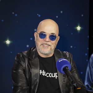 Heureusement, sa propriété a été épargnée par les flammes.

Pascal Obispo, lors de la 500e de "Culture Média" sur Europe 1 en présence de nombreux invités, à Paris, France, le 23 janvier 2026.

© Jack Tribeca/Bestimage