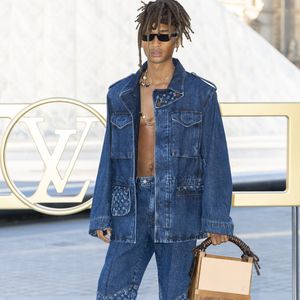 Jaden Smith au photocall du Défilé de mode Vuitton Collection Printemps-Été 2026 dans le cadre de la Fashion Week de Paris (PFW) dans la Cour Carrée du Louvre, à Paris, France, le 30 septembre 2025. © Olivier Borde/Bestimage