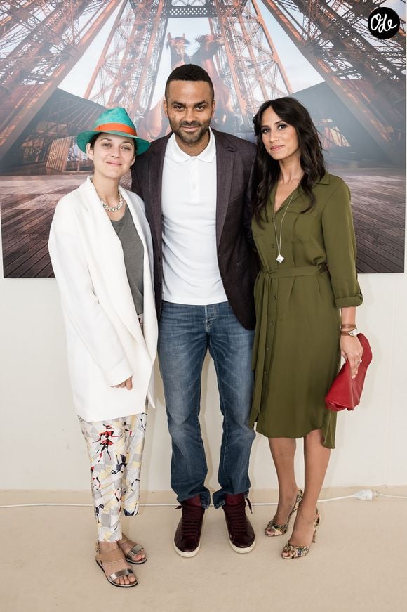 Exclusif - Marion Cotillard, Tony Parker et Axelle Francine - People lors du Longines Paris Eiffel Jumping au Champ-de-Mars à Paris, le 5 juillet 2015. © VEEREN / BESTIMAGE