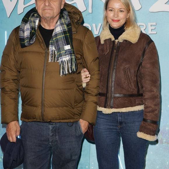 Les amoureux sont également parents d'une petite fille Eugénie, 4 ans

Jean-Charles de Castelbajac et sa femme Pauline de Drouas - Première du film Disney "Vaiana 2" au Grand Rex à Paris le 23 novembre 2024. © Coadic Guirec/Bestimage