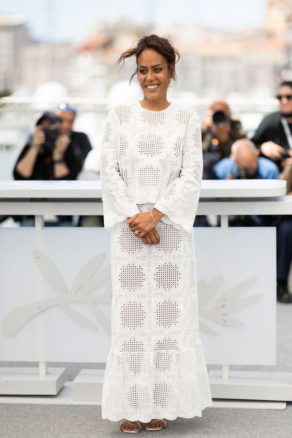 Amel Bent au photocall du film "Ma Frère" lors du 78ème Festival International du Film de Cannes, au Palais des Festivals à Cannes, France, le 22 mai 2025. © Jacovides-Moreau/Bestimage