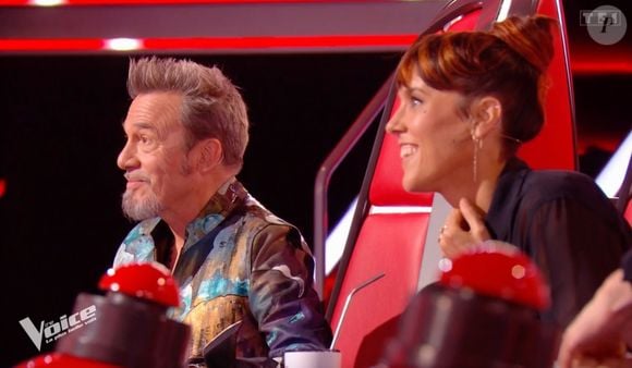 Photo : Zaz et Florent Pagny sur le plateau de "The Voice" lors des  auditions à l'aveugle ce samedi 8 février 2025. (Capture d'écran - The Voice  - TF1). - Purepeople