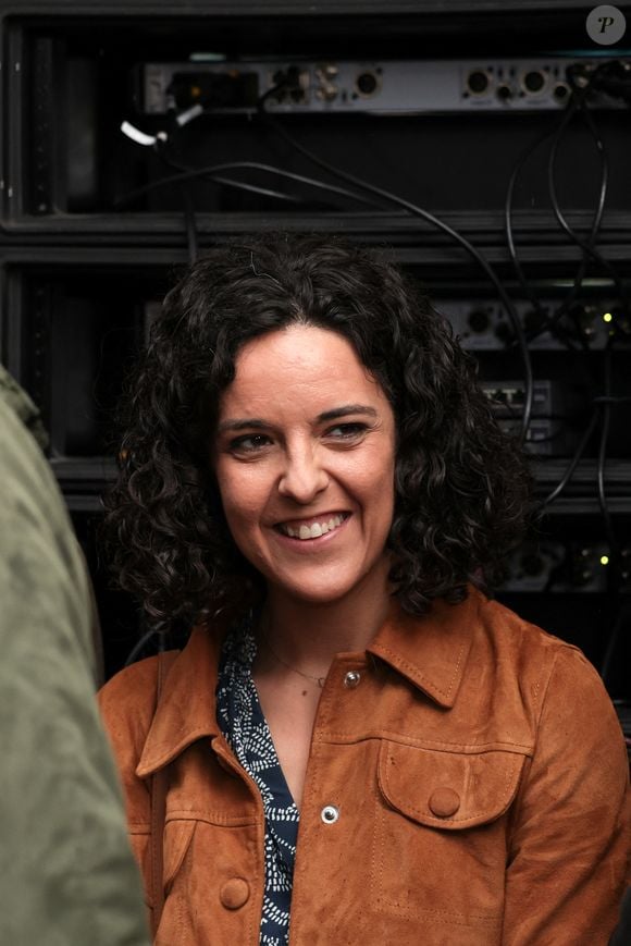 Manon Aubry lors d'une réunion de campagne électorale sur le thème Construire le Front Populaire (PFN) et la coalition électorale des partis de gauche appelée Nouveau Front Populaire, à Montreuil, le 17 juin 2024. © Stéphane Lemouton / Bestimage