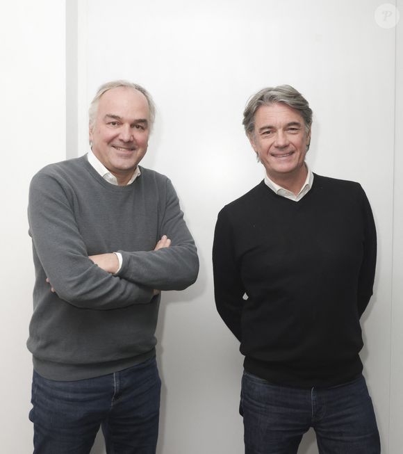 Exclusif - Alain Marschall, Olivier Truchot - Remise du trophée Grandes Gueules Moyen Orient pendant l'émission éponyme présentée par B.Petrover en duplex depuis Tel Aviv à Paris le 15 décembre 2022 - © Jack Tribeca / Bestimage