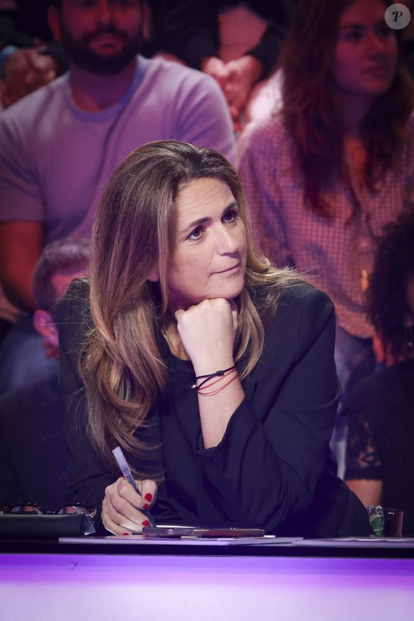 Exclusif - Valérie Benaim, sur le plateau de TBT9 présenté par C.Hanouna, et diffusé en direct sur W9, Paris, France, le 05 novembre 2025. © Jack Tribeca / Bestimage