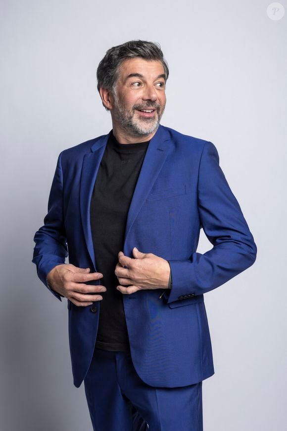 Cela signifie présence plus accrue de Stéphane Plaza pour entourer, former et donner ses conseils immobiliers

Exclusif - Stéphane Plaza - Backstage - Enregistrement de l'émission "La Chanson secrète 10"  diffusée sur TF1 le 22 janvier 2022
© Jacovides-Moreau / Bestimage