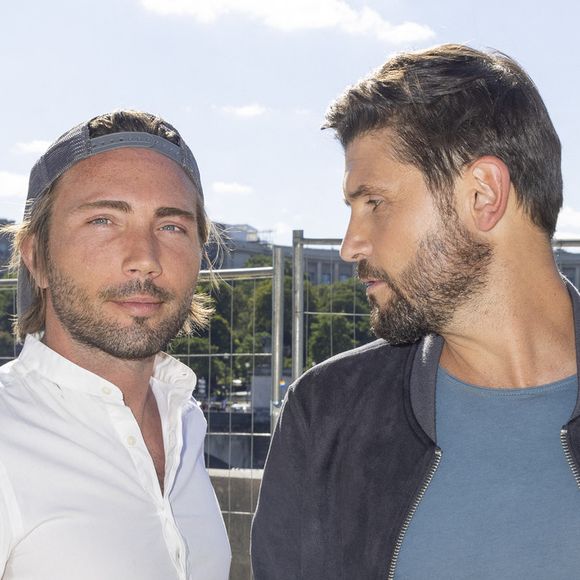 Christophe Beaugrand, son mari Ghislain Beaugrand-Gerin et leur fils Valentin ont été victimes d'une tentative de cambriolage.

Exclusif - Ghislain Gerin et son mari Christophe Beaugrand - Festival des Livres et des Artistes organisé par l'association "Lecture pour Tous" engagée dans la lutte contre l'illettrisme au Mail Branly à Paris.
© Pierre Perusseau/ Jack Tribeca / Bestimage