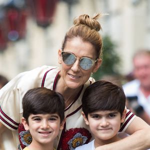 Celine Dion et ses jumeaux Eddy et Nelson Angelil quittant leur hôtel pour se rendre chez Optician Meyrowitz à Paris, France, le 17 juillet 2017. Photo by Nasser Berzane/ABACAPRESS.COM