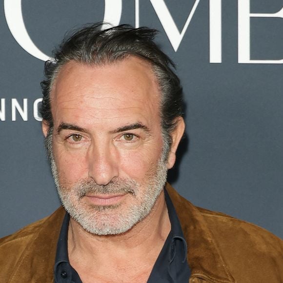 Jean Dujardin - Avant-première du film "Les rayons et les ombres au cinéma Pathé Wepler à Paris le 17 mars 2026. © Coadic Guirec/Bestimage