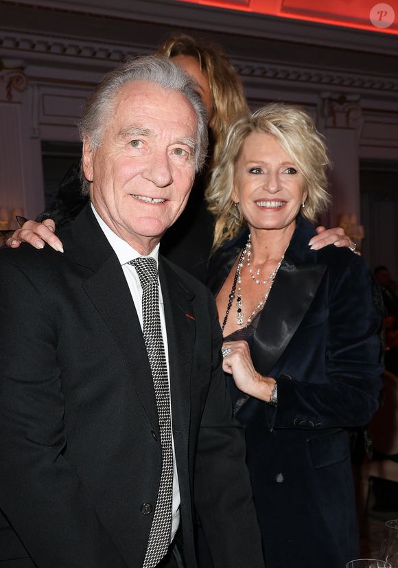 William Leymergie et sa compagne Sophie Davant au 46ème édition du Gala "Best Awards" à l'hôtel Georges V à Paris le 11 décembre 2023. Coadic Guirec / BESTIMAGE