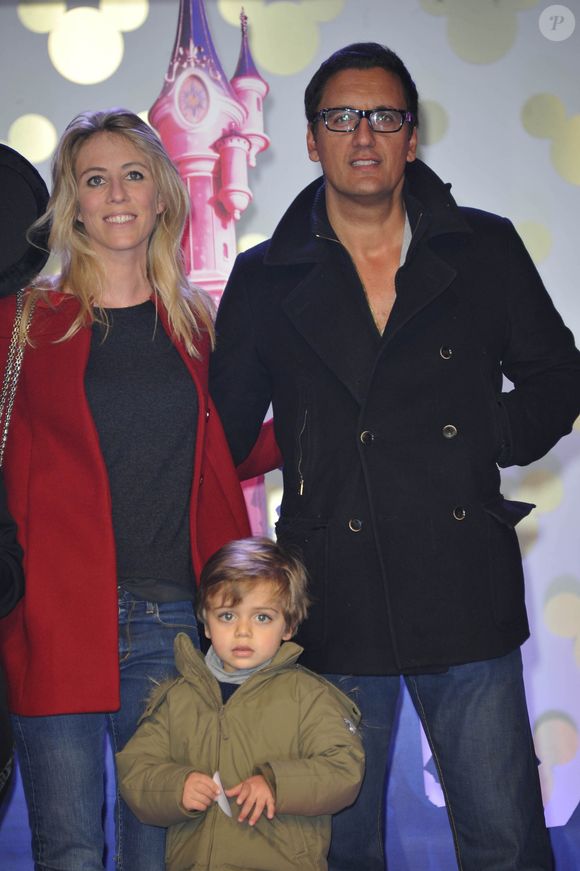 Dany Brillant avec sa femme Nathalie et leur fils - Prolongation du 20eme anniversaire de Disneyland Paris, le 23 mars 2013. © AGENCE / BESTIMAGE