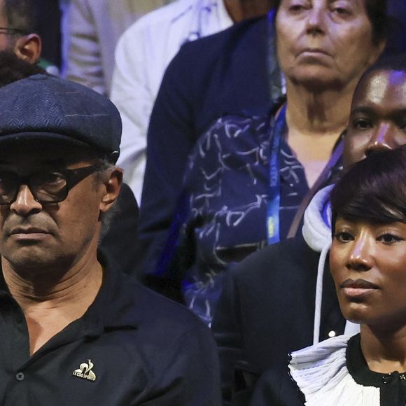 Yannick Noah et sa compagne Malika - Jannik Sinner remporte le Rolex Paris Masters 2025 face à Félix Auger-Aliassime à la Défense Arena le 2 novembre 2025 . © Michael Baucher/PsnewZ/Bestimage
