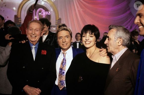 Archives En France, à Paris, Charles TRENET, Pascal SEVRAN, Liza MINNELLI, Charles AZNAVOUR sur le plateau de l'émission "La chance aux chansons", pour le dixième anniversaire de l'émission. Le 5 avril 1994 © Bernard Leguay via Bestimage