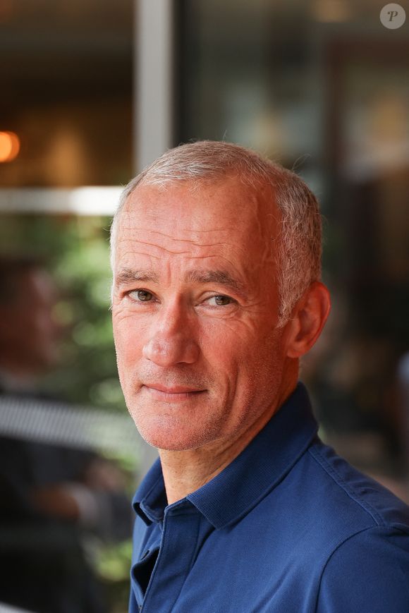 Gilles Bouleau au Village pendant les Internationaux de France 2024 à Roland Garros le 08 juin 2024 à Paris, France. Photo de Nasser Berzane/ABACAPRESS.COM