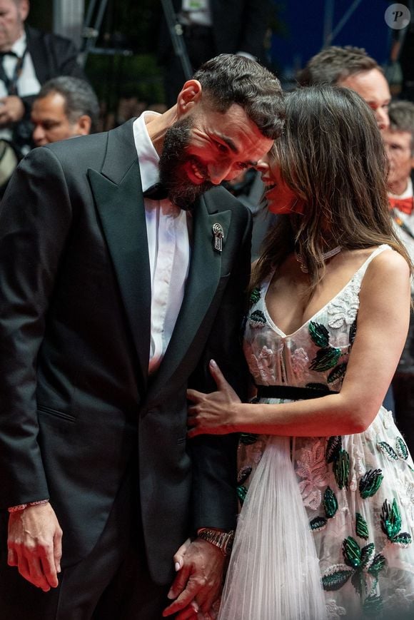 Karim Benzema et Lyna Khoudri lors de la montée des marches du film « 13 jours 13 nuits » lors du 78ème Festival International du Film de Cannes. Le 23 mai 2025
© Jacovides-Moreau / Bestimage