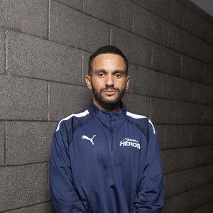 Son succès sur scène avec ses spectacles lui a permis de décrocher des rôles dans des comédies populaires au cinéma

Exclusif - Malik Bentalha - Match de rentrée de la Team des Héros à Vesoul au profit des associations "Le Sourire d’Elias" et "Nous Aussi" . © Pierre Perusseau/Bestimage