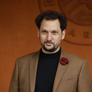 Il estime que l’élevage est très polluant et incompatible avec la défense des animaux.


Éric Antoine lors des Internationaux de France de Tennis de Roland Garros 2025, à Paris, France, le 7 juin 2025. 

© Cyril Moreau / Bestimage