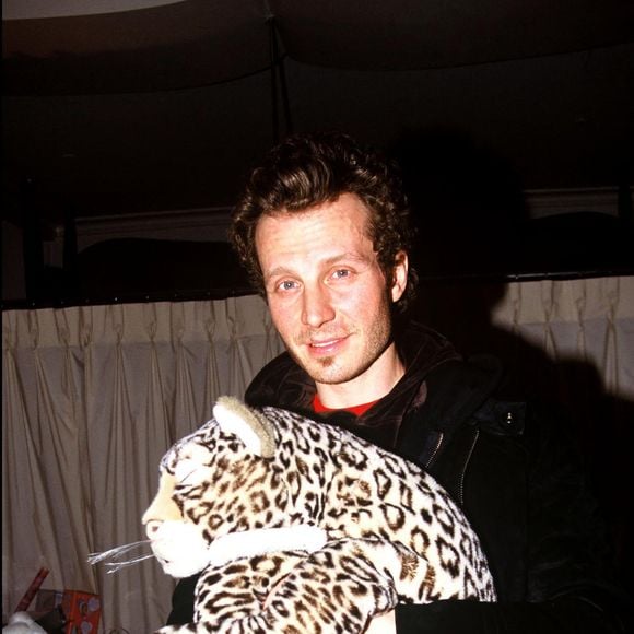 Sinclair - Noël des enfants de Chanteloup-les-Vignes organisé par l'association CPCC. Le 22 décembre 2004.
Bestimage