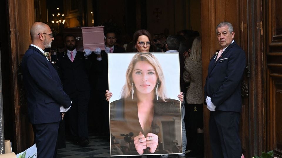 Loana : Sa fille et sa petite-fille n'étaient pas présentes à ses obsèques